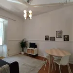 Rent 5 bedroom apartment of 75 m² in Lisboa