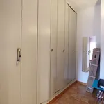 Rent a room of 90 m² in madrid