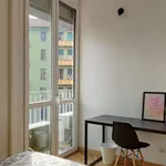 Rent a room in milan