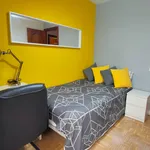 Rent 5 bedroom apartment in Madrid