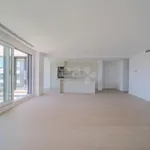 Alquilo 4 dormitorio apartamento de 200 m² en Alcobendas