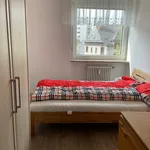 Miete 4 Schlafzimmer wohnung von 80 m² in Frankfurt am Main