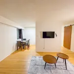 Appartement de 839 m² avec 2 chambre(s) en location à Vancouver