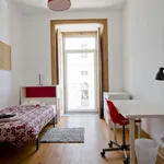 Rent 6 bedroom apartment in Lisbon