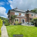 Rent 3 bedroom house in Cardiff