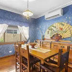 Rent 2 bedroom house of 536 m² in Oakleigh East