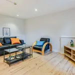 Rent 3 bedroom flat in Leeds