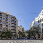 Rent 2 bedroom apartment of 111 m² in Valencia