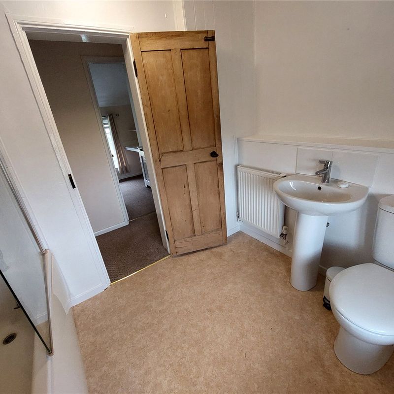 4 bedroom house to let Whittington