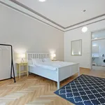 Pronajměte si 1 ložnic/e byt o rozloze 55 m² v Prague