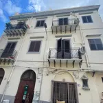 Affitto 3 camera appartamento di 36 m² in Palermo