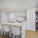 Rent 3 bedroom apartment in Melbourne