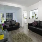 Rent 3 bedroom flat in West Midlands