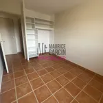 Rent 3 bedroom apartment of 61 m² in Carpentras