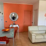 Affitto 3 camera appartamento di 90 m² in Desenzano del Garda