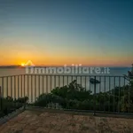 Rent 4 bedroom house of 200 m² in Monte Argentario