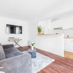 Rent 1 bedroom apartment of 39 m² in paris