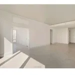 Rent 1 bedroom apartment of 137 m² in New York