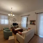 Rent 4 bedroom house of 219 m² in Palermo