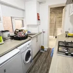 Rent 4 bedroom flat in West Midlands