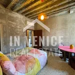 Rent 4 bedroom apartment of 97 m² in Venice