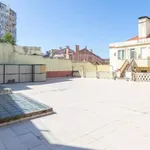 Rent 7 bedroom apartment in Lisbon