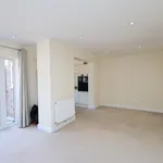 4 Bedrooms House - Semi-Detached - To Let