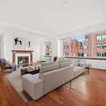 Rent 3 bedroom apartment in Manhattan