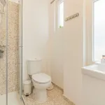 Rent 4 bedroom apartment of 95 m² in Lisbon