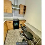 Rent 4 bedroom flat in East Of England