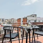 Rent 5 bedroom apartment of 85 m² in Barcelona