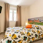 Rent a room of 65 m² in granada