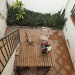 Rent 5 bedroom house in Barcelona