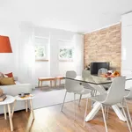 Rent 7 bedroom apartment of 109 m² in Lisboa