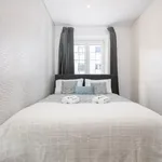 Rent 3 bedroom apartment in Porto