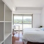 Rent a room in lisbon