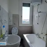 Affitto 3 camera appartamento di 110 m² in Milan