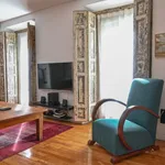 Rent 4 bedroom apartment of 60 m² in Madrid