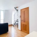 Rent 1 bedroom apartment of 40 m² in lisbon