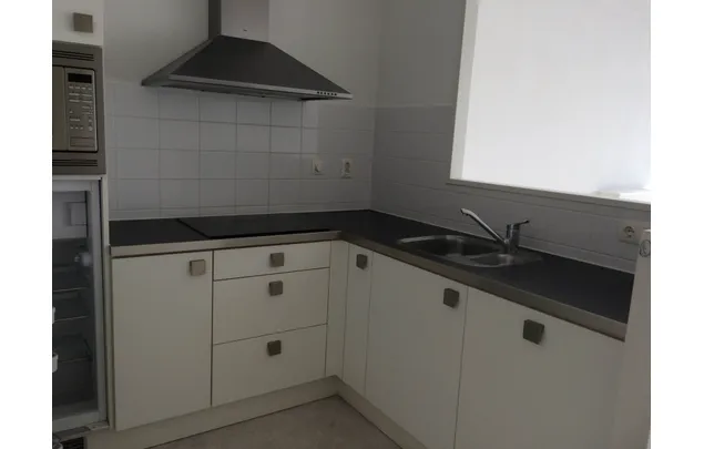 Huur 2 slaapkamer appartement van 81 m² in Amsterdam