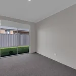 Rent 4 bedroom house in Baldivis