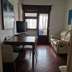 Rent a room of 75 m² in Lisbon