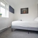 Rent 5 bedroom apartment in East Of England