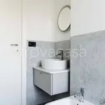 Rent 2 bedroom apartment of 70 m² in Milano