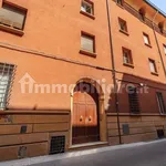 Rent 1 bedroom apartment of 30 m² in Bologna