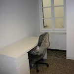 Rent 3 bedroom apartment in Genoa