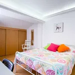 Rent a room in lisbon