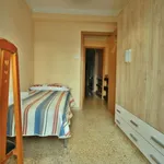 Rent 4 bedroom apartment in Valencia