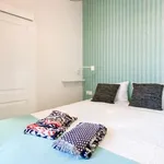 Rent 4 bedroom apartment in lisbon