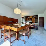 Rent 5 bedroom house of 150 m² in Pietrasanta